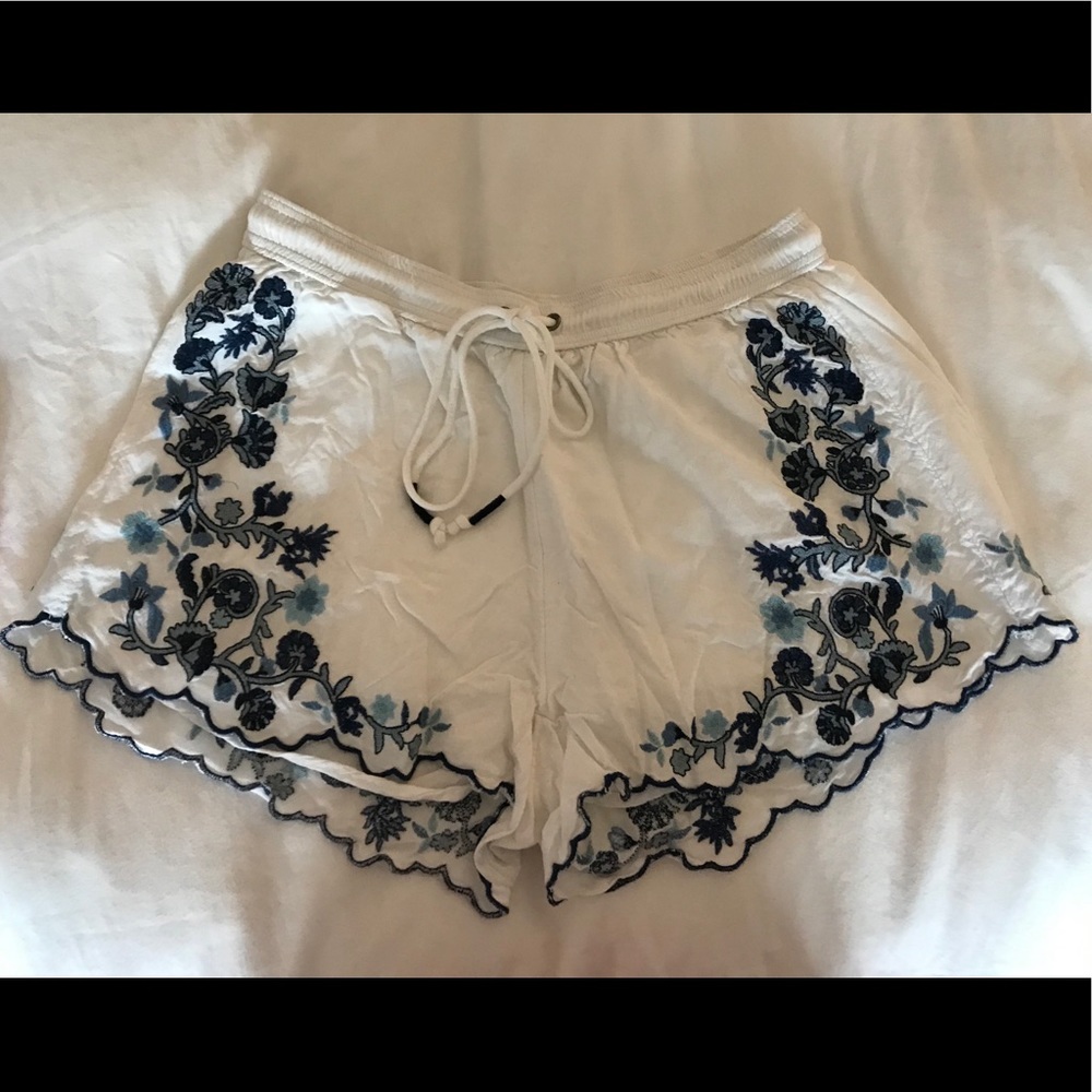 Flowy shorts